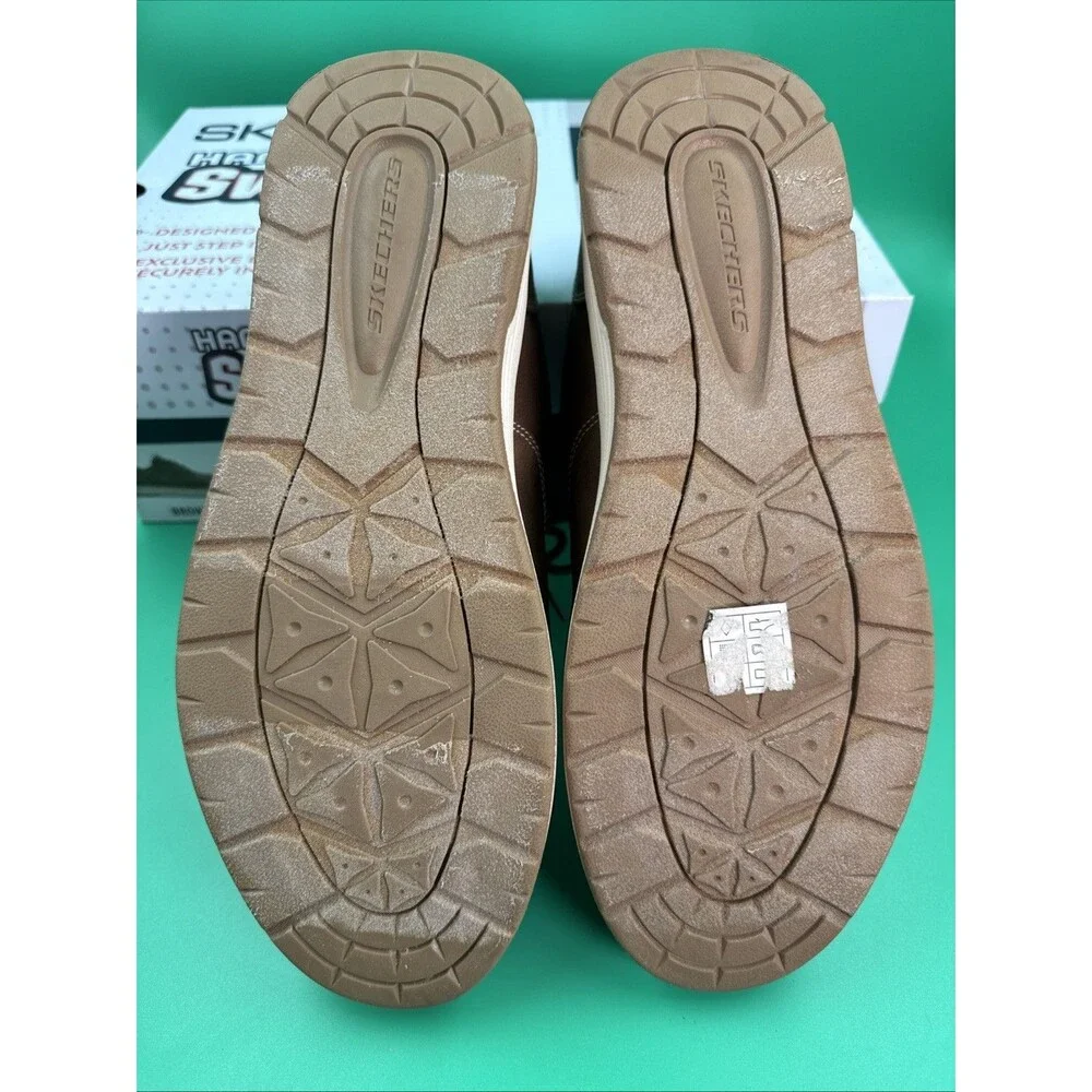 Skechers Hands Free Swift Fit Men’s 9 Brown Waterproof Casual Lace Sneakers